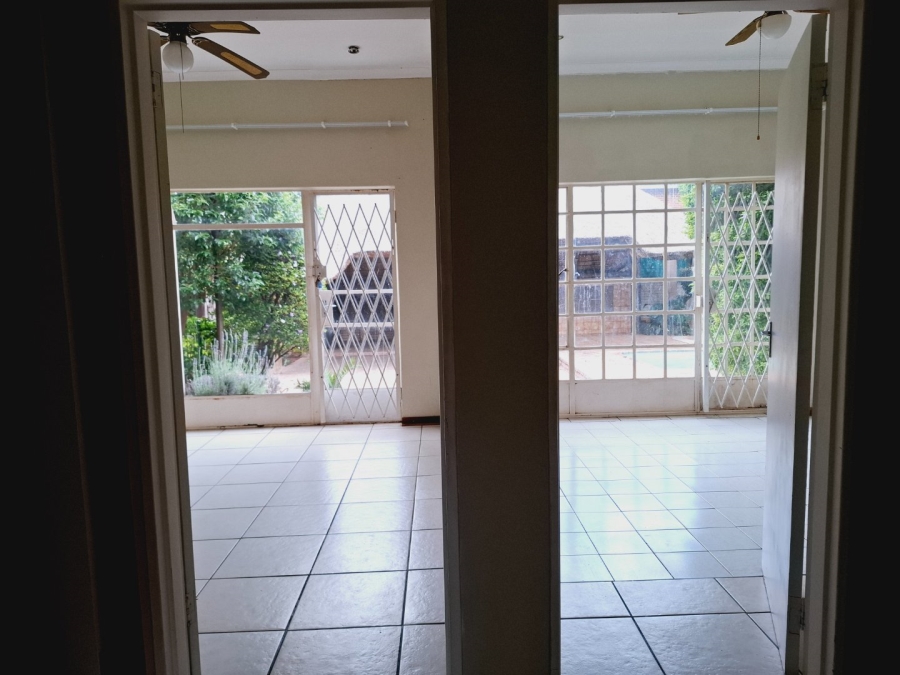 5 Bedroom Property for Sale in Fichardt Park Free State